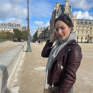 Meet your Posher, Su